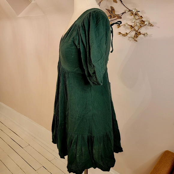 Aemi+Co Green Puff Sleeve Dress - Picture 4 of 9